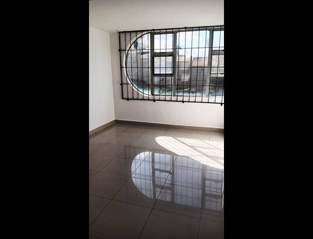 2 BEDROOM PROPERTY TO RENT IN SYDENHAM